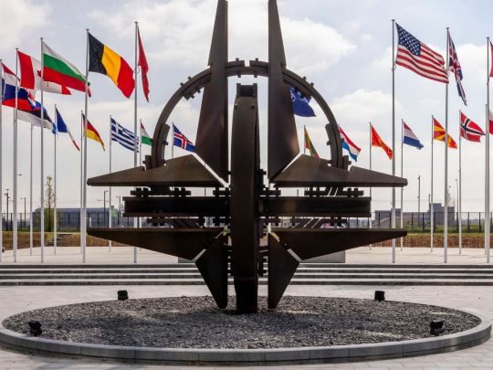 Вашингтон проти: США не хочуть бачити Зеленського на саміті НАТО