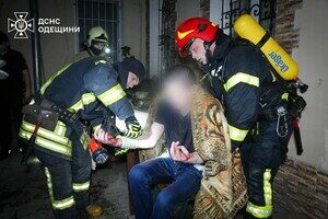 В Приморском районе Одессы горела квартира: пострадал мужчина