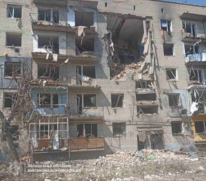 Пекельна ніч: росіяни завдали сім авіаударів по Краматорську (фото, відео)