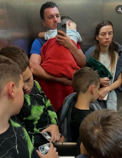 Світ зламався, збожеволів: ведучий «Холостяка» потужно звернувся до мережі (фото)
