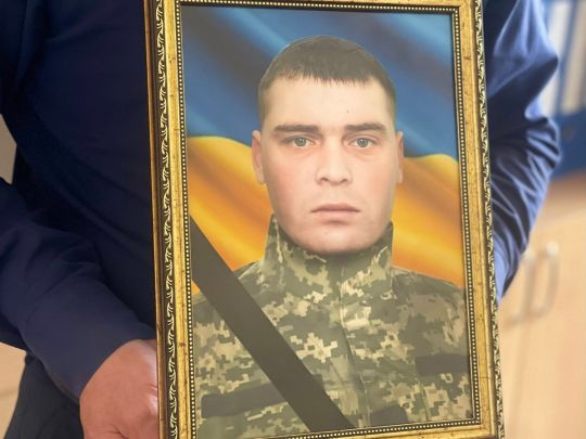 9 місяців жевріла надія: 27-річний воїн з&nbsp;Рівненщини повернувся з&nbsp;поля бою &laquo;на&nbsp;щиті&raquo;