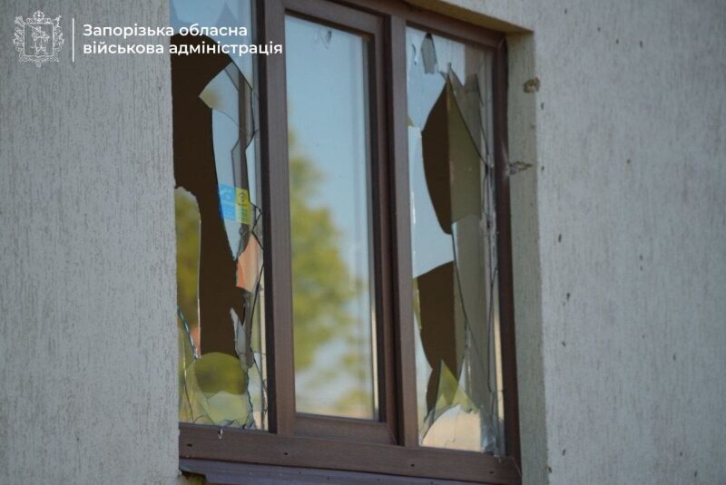 Окупанти вночі атакували Запоріжжя: є поранені, зруйновані будинки