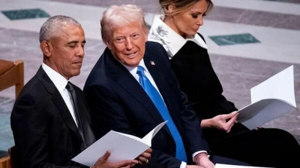 Трамп обвиняет Обаму в государственной измене Трамп обвиняет Обаму в государственной измене