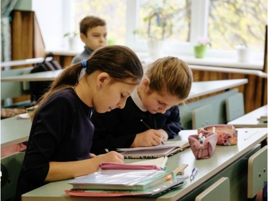 В закладах освіти може зрости кількість платних послуг: за що школи зможуть вимагати додаткових грошей