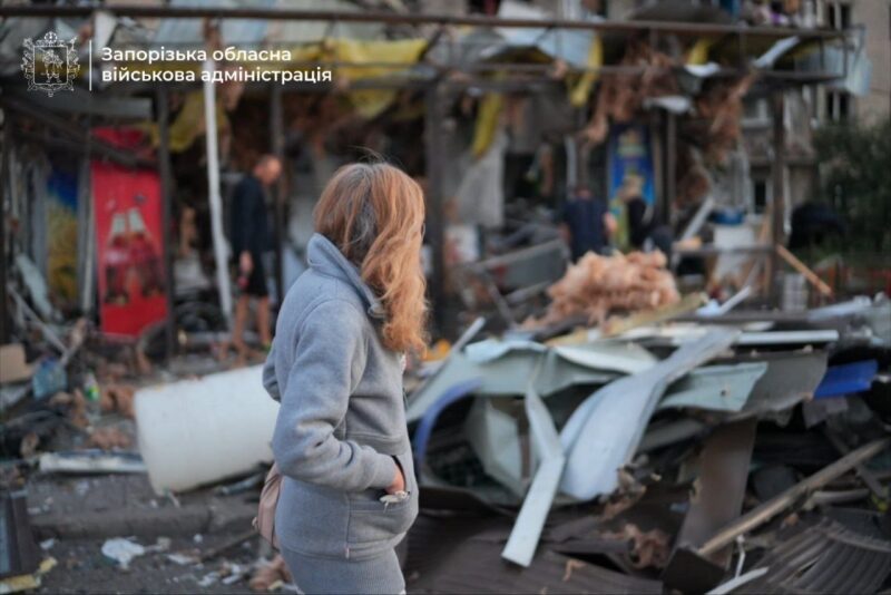 Запоріжжя та Дніпро зазнали вночі потужних ударів ворога: багато постраждалих (фото, відео)