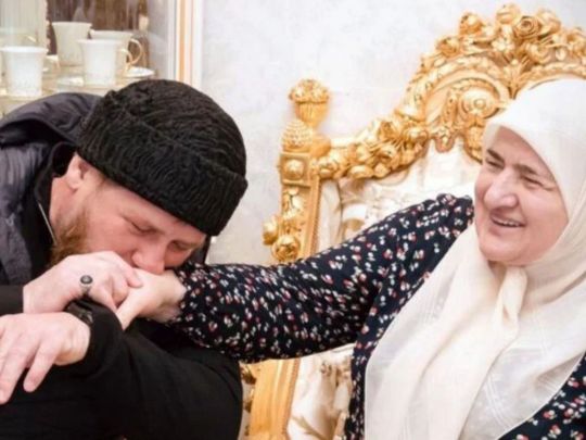 Лондон запроваджує санкції проти матері Кадирова