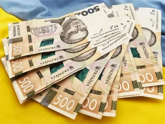 Замахнулися на мільярди, а результат — на копійку: які держпрограми підтримки в Україні не працюють