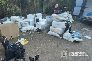 Вырыли тоннель и вынесли товар: в Одессе мужчины ограбили склад 7-го км Вырыли тоннель и вынесли товар: в Одессе мужчины ограбили склад 7-го км