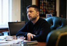 Зеленський позбавив громадянства «осіб з паспортом рф»: у ЗМІ назвали прізвище чиновника