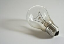 Большая часть суток без электроэнергии: какие графики будут действовать в Одессе во вторник