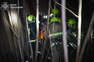 В Одесском районе горел склад: огонь охватил большую площадь