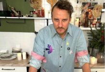 Стоїть вже четвертий рік: відомий шеф-кухар вразив вчинком
