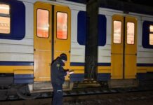 В Одессе на железной дороге погибла 14-летняя девочка: подробности трагедии