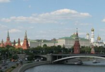 москва гальмує процес: у кремлі заявили про зупинку тристоронніх переговорів