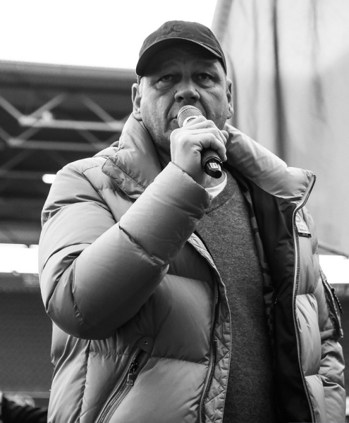 Помер знаменитий футбольний воротар, який пережив «вирок» лікарів на два з половиною роки (фото)