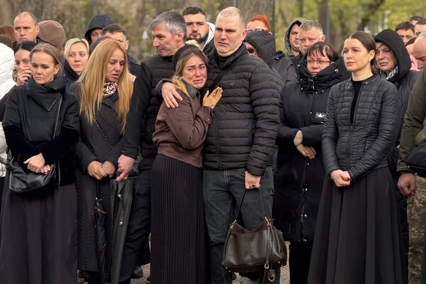 Двухлетняя девочка и пограничницы: что известно о жертвах обстрела Одессы 6 апреля Двухлетняя девочка и пограничницы: что известно о жертвах обстрела Одессы 6 апреля