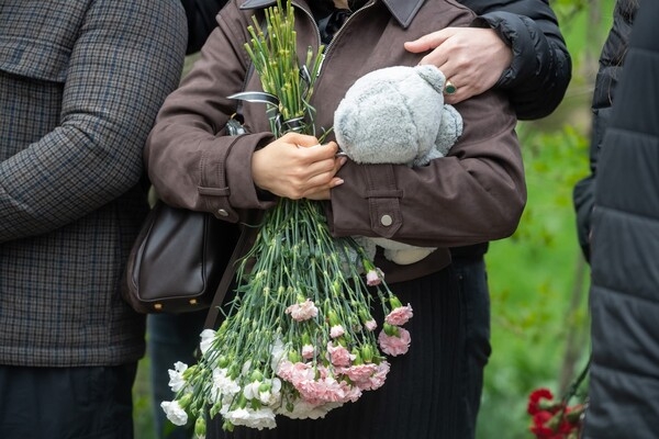 Двухлетняя девочка и пограничницы: что известно о жертвах обстрела Одессы 6 апреля Двухлетняя девочка и пограничницы: что известно о жертвах обстрела Одессы 6 апреля
