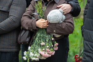 Двухлетняя девочка и пограничницы: что известно о жертвах обстрела Одессы 6 апреля Двухлетняя девочка и пограничницы: что известно о жертвах обстрела Одессы 6 апреля