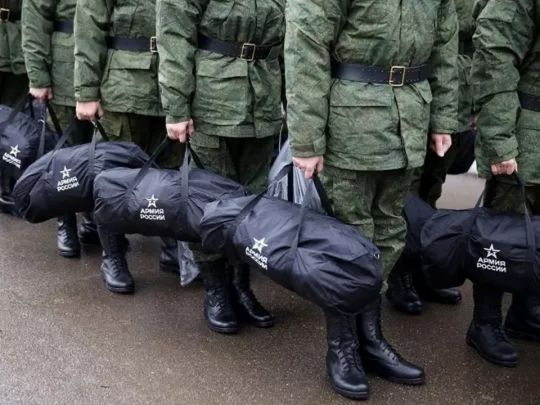 Армія смертників тане: росії щодня не вистачає сотні контрактників