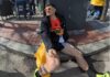 «Більше не побіжиш»: відомому блогеру довелося викликати допомогу на Бостонському марафоні (фото)