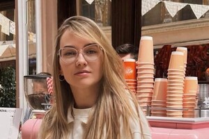 Двухлетняя девочка и пограничницы: что известно о жертвах обстрела Одессы 6 апреля Двухлетняя девочка и пограничницы: что известно о жертвах обстрела Одессы 6 апреля