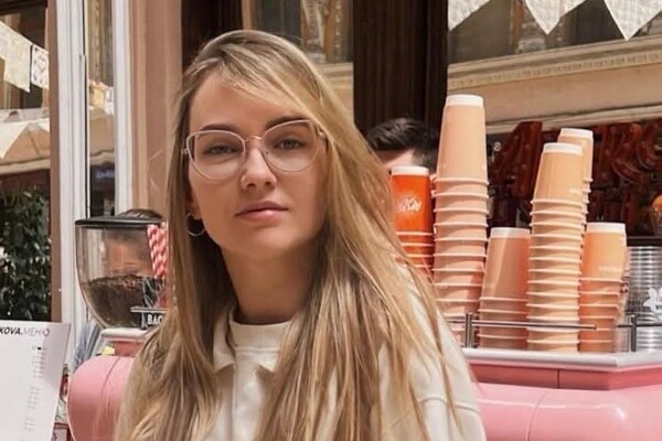 Двухлетняя девочка и пограничницы: что известно о жертвах обстрела Одессы 6 апреля Двухлетняя девочка и пограничницы: что известно о жертвах обстрела Одессы 6 апреля
