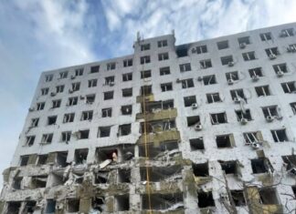 РФ ударила по Одессе ракетами и дронами: есть погибшие и десятки пострадавших (обновлено)