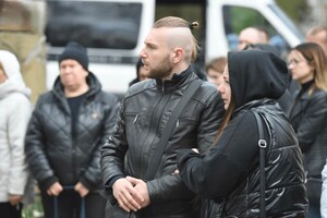 Двухлетняя девочка и пограничницы: что известно о жертвах обстрела Одессы 6 апреля Двухлетняя девочка и пограничницы: что известно о жертвах обстрела Одессы 6 апреля