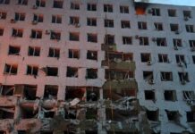 Окупанти вдарили по українським містам: знищені будинки, багато загиблих та постраждалих (фото)