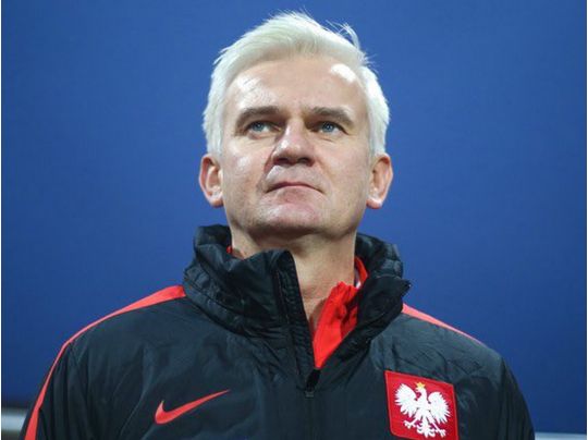 Тренер збірної Польщі з футболу раптово помер після пробіжки (фото, відео)