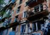 У Дніпрі горіли автомобілі та багатоквартирні будинки після нічного удару росіян (фото відео)